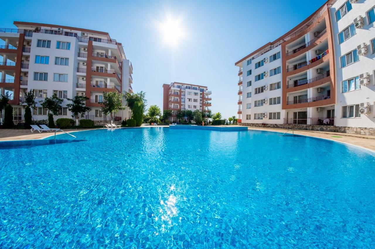 Riviera Fort Beach Apartments 라브다 외부 사진